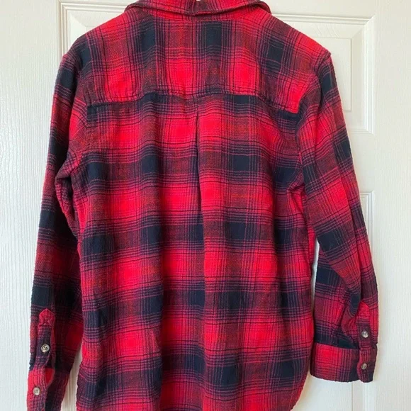 American Eagle boyfriend fit flannel, size medium - Picture 3 of 3